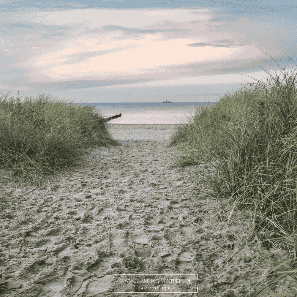 	Sonnenuntergang an der Ostsee – ideal für Glamping und naturnahes Camping