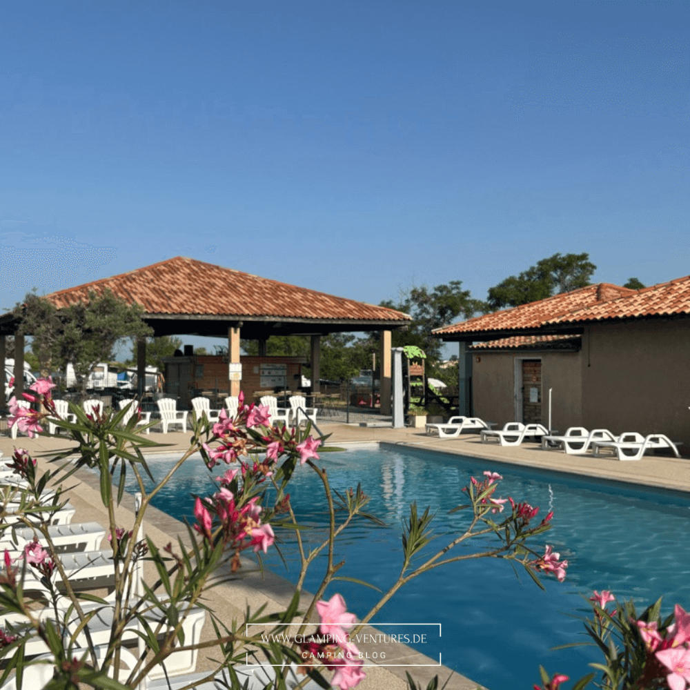 Pool am Campingplatz Les Lavendes in valensole
