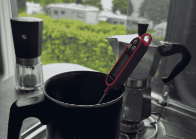 Kaffeesetup im Kastenwagen