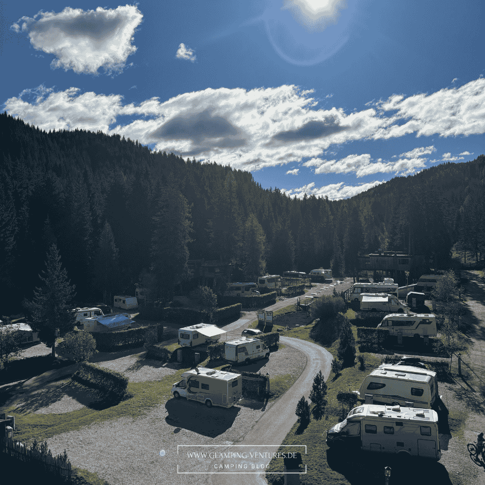 Camping in den Dolomiten im Herbst Glamping in Sexten